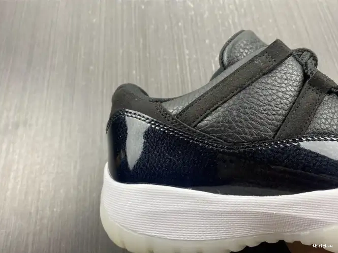 Reps TBK AV2187-001 Low Retro Jordan 11 72-10 Air 0523